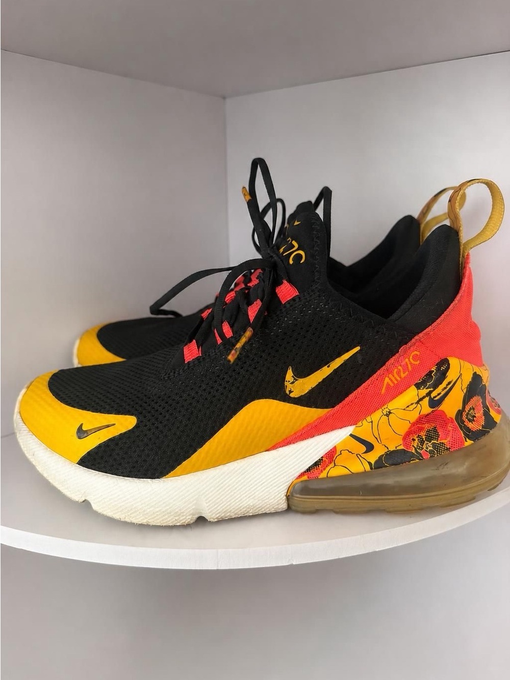 Nike Air Max 270 Women's 7 Floral Black Crimson Gold